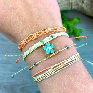 🔆Beautiful Handmade Flower Bracelet Set🔆